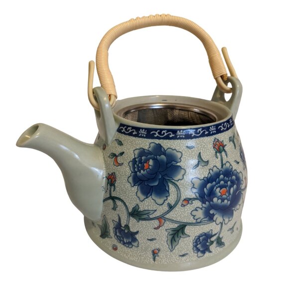 Vintage Ceramic Tea Set 2 Cups 1 Teapot Chinese Blue Floral Summer Kitchen - Picture 7 of 11